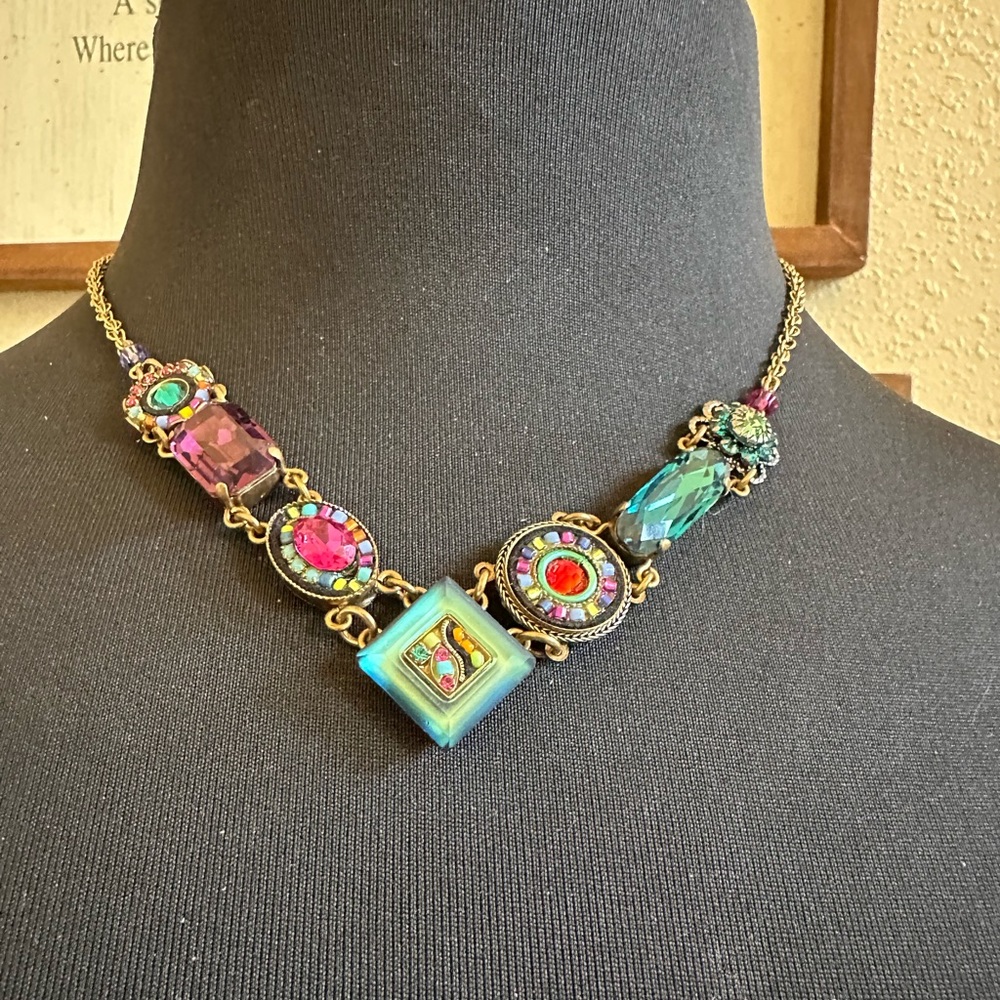 Vintage Firefly La Dolce Vita “V” Necklace